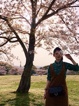 「OZOC（オゾック）のアイテム（オールインワン・サロペット）」を使った、エネルさん（レディース・163cm）の春コーディネート