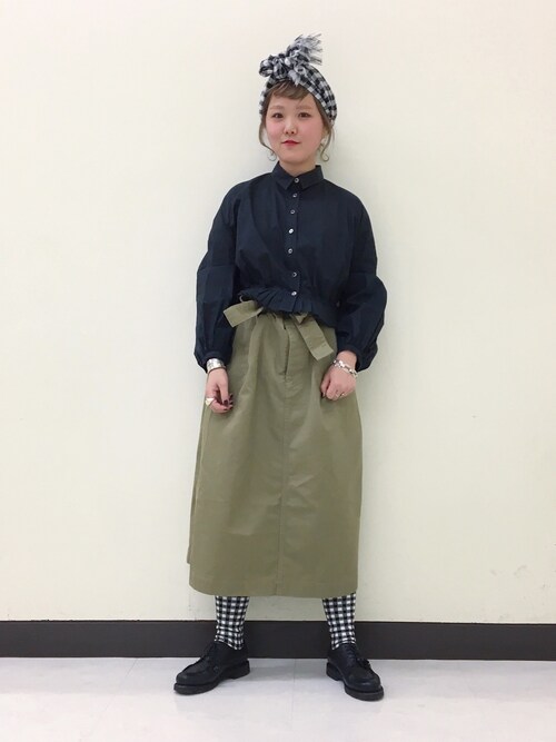 ナカヨシ サキ使用「BEAMS BOY（【一部予約】BEAMS BOY / チノ メディカル スカート）」的時尚穿搭