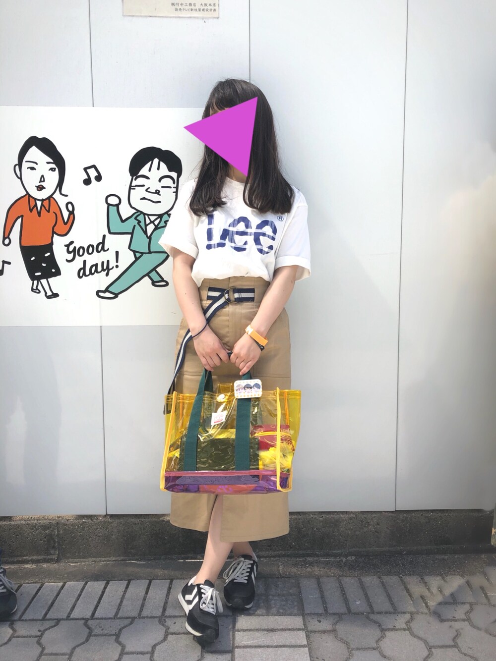 「Right-onのアイテム（Tシャツ/カットソー、ホワイト系）」を使った、ともじろうさん（レディース・156cm）の夏コーディネートの1枚目の写真