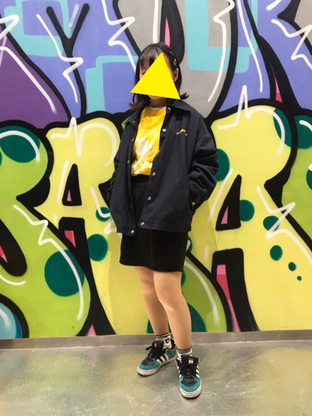 「w.secondのアイテム（スタジャン、ブラック系）」を使った、ともじろうさん（レディース・156cm）の冬コーディネートの1枚目の写真