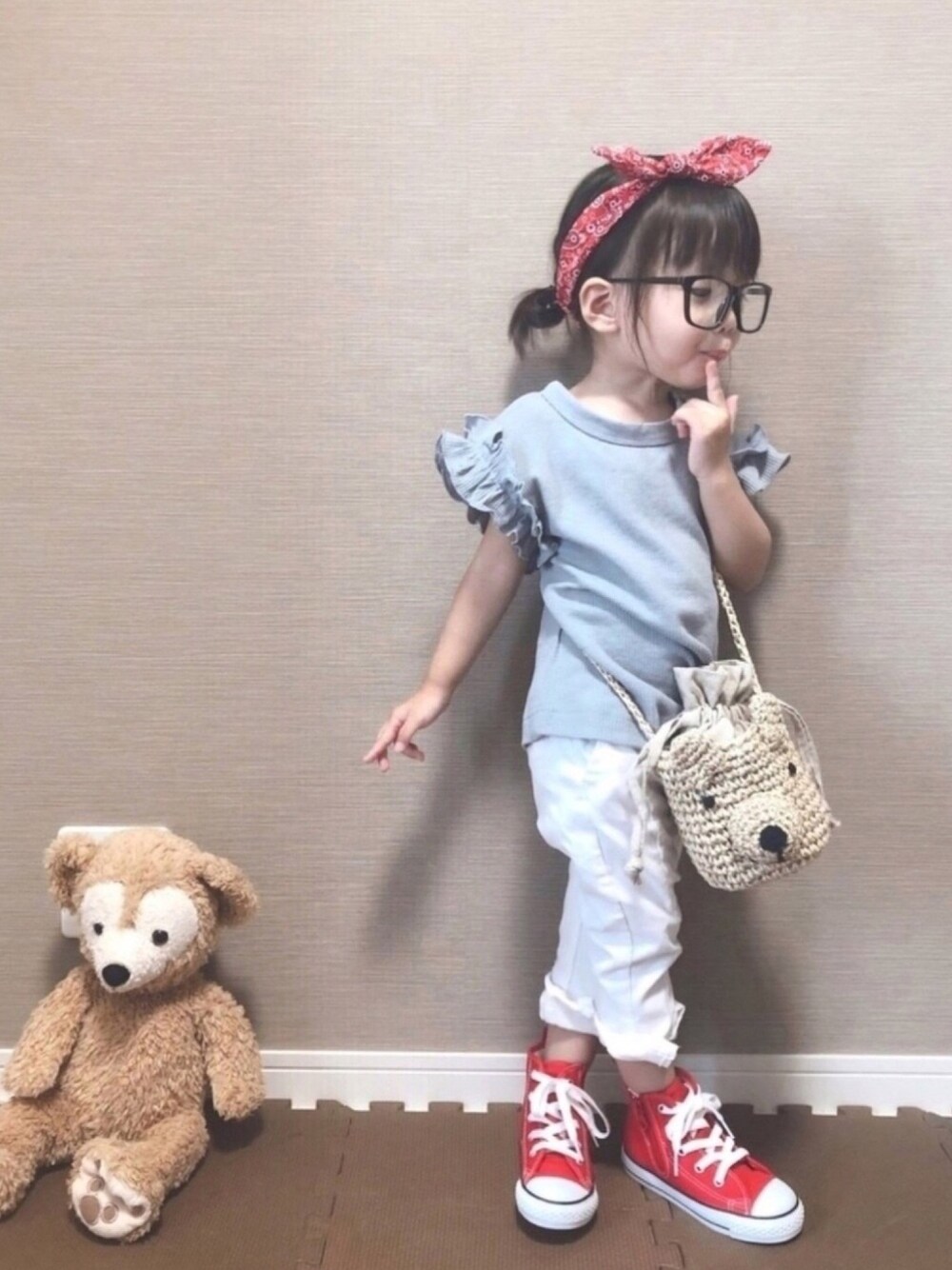 「ラムネーず、夏コーデ、女の子、プチプラ、キッズファッション、白パンツ、プティマイン、おしゃれさんと繋がりたい、コンバース、3歳」｜「CONVERSEのCONVERSE:CHILD ALL STAR N Z HI（スニーカー、レッド系）」を使った、✿KURiMi✿さん（キッズ・90cm）の夏コーディネートの1枚目の写真