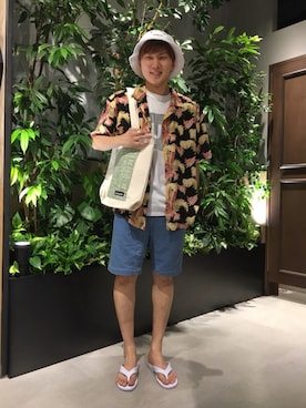 「RAGEBLUE（レイジブルー）のアイテム（トートバッグ）」を使った、石村さん（メンズ・174cm）の夏コーディネート
