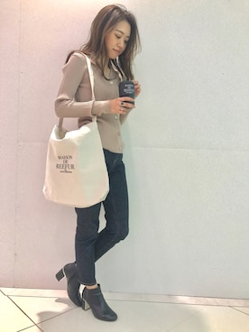「アイテム（グラス/マグカップ/タンブラー）」を使った、Ayaka Akiyamaさん（レディース・160cm）の冬コーディネート