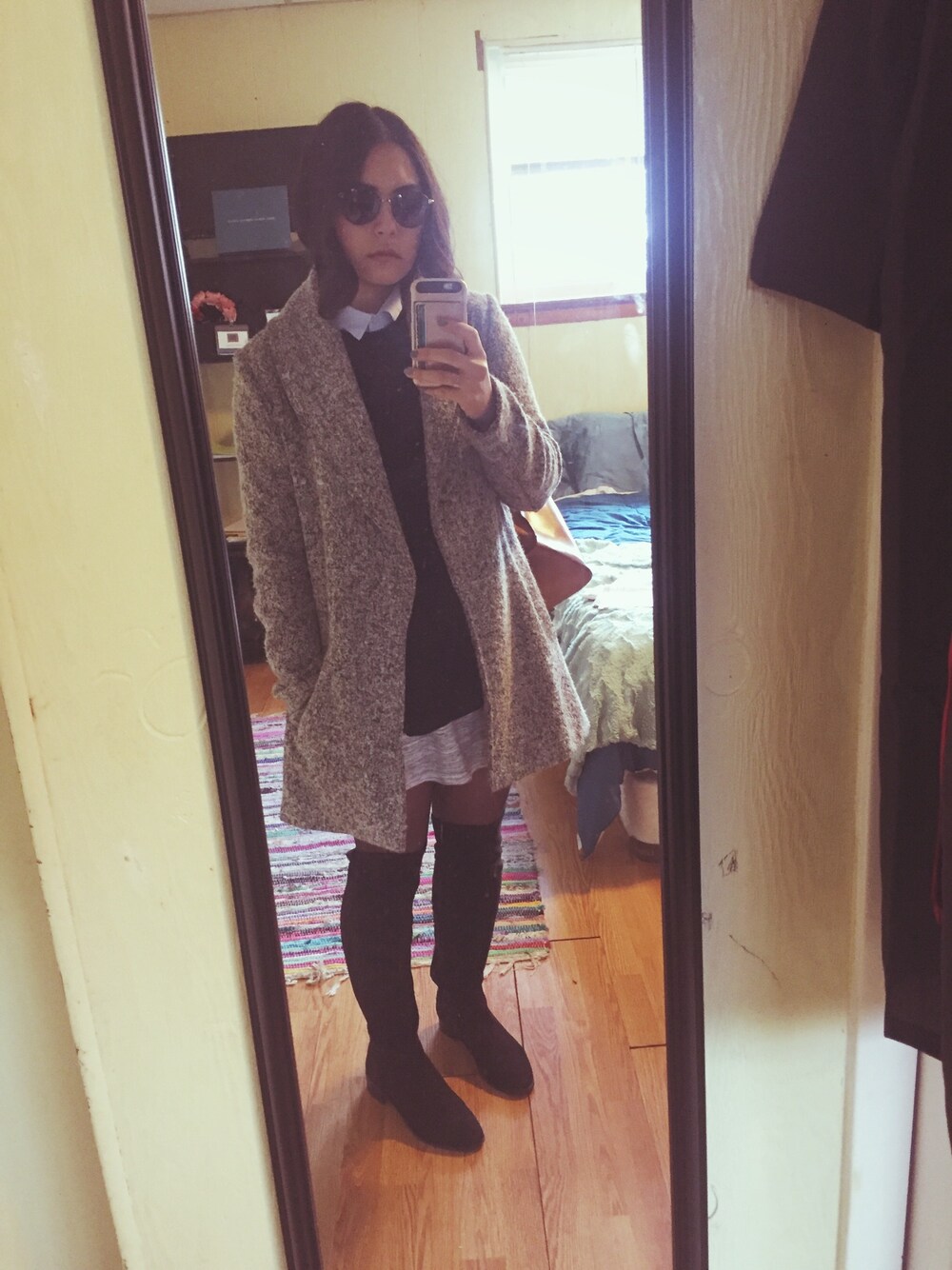 「ootd、layering、adult style」｜「H&Mのアイテム（ブーツ、ブラック系）」を使った、Mona Rezvaniさん（レディース・157cm）の冬コーディネートの1枚目の写真
