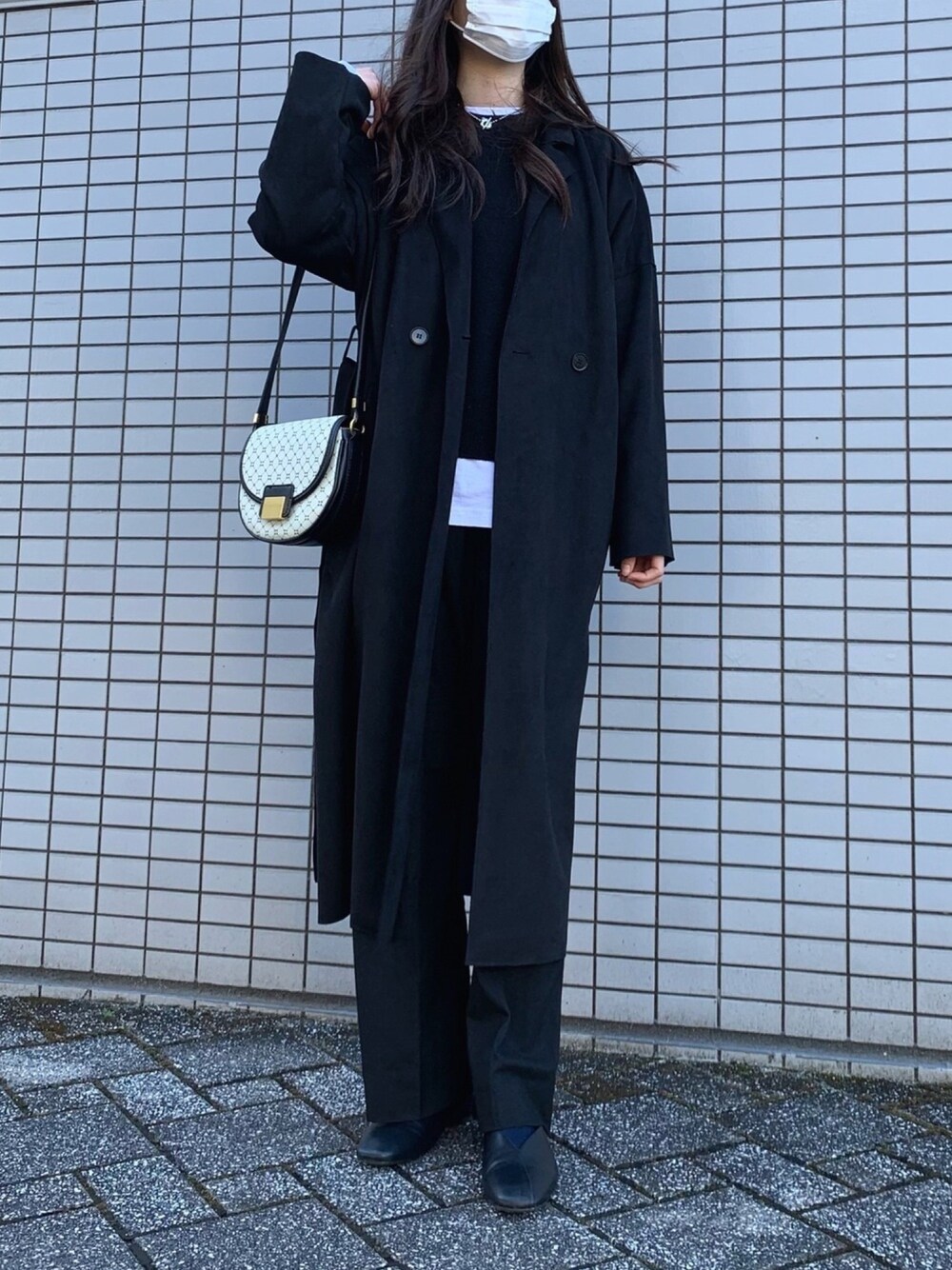 「チョコ色に染まれ、大人カジュアル、パンツスタイル、今日のコーデ、着回しコーデ、ブラック、ZARA、moussy、UNIQLO、GU」｜「MOUSSYのSTRAIGHT WIDE パンツ（その他パンツ、ブラック系）」を使った、armnさん（レディース・169cm）の冬コーディネートの1枚目の写真