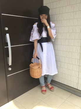 「SLY（スライ）のアイテム（キャスケット）」を使った、E♡RIさん（レディース・160cm）の春コーディネート