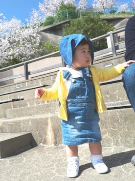 「ボンネット」｜「アイテム（サロペット/オーバーオール）」を使った、ちゃんリリさん（キッズ・80cm）の春コーディネート