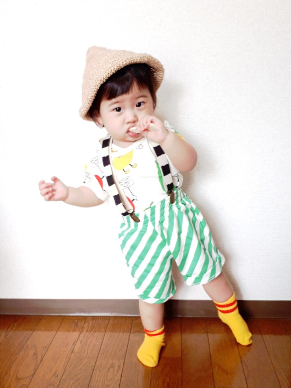 「女の子、キッズファッション、minirodini、beauloves、bobochoses、カラフル、ストライプ、トンガリ帽子、1歳、サスペンダー」｜「狙い打ち！のアイテム（その他、その他）」を使った、ちゃんリリさん（キッズ・80cm）の夏コーディネートの1枚目の写真