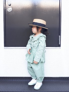 「ミントグリーン」｜「アイテム（サロペット/オーバーオール）」を使った、ちゃんリリさん（キッズ・90cm）の春コーディネート
