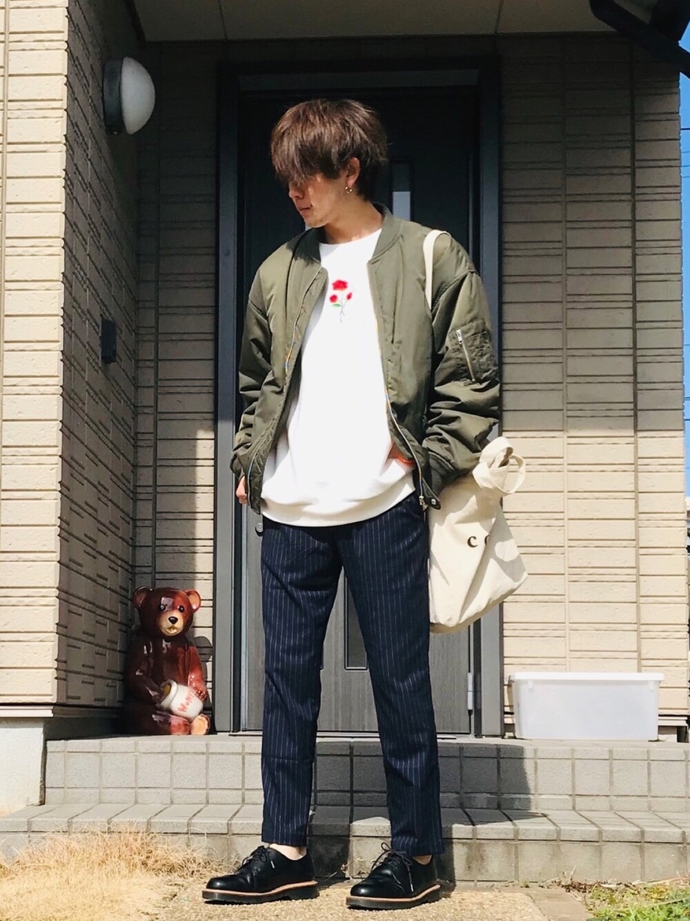 「spring、nano・universe、WEGO、COOOPER、おしゃれさんと繋がりたい、スラックス」｜「WEGOのWEGO/パデッドMA-1（MA-1、グリーン系）」を使った、Kagetoraさん（メンズ・178cm）の冬コーディネートの1枚目の写真