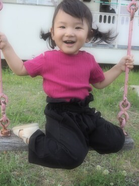 「petit main（プティマイン）の肩スリット入りリブ半袖Tシャツ（Tシャツ/カットソー、レッド系）」を使った、Hina☆さん（キッズ・90cm）の夏コーディネート