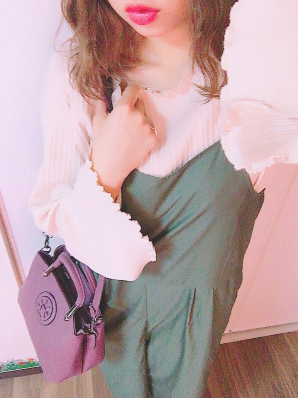 「オールインワン、カーキ、カスタネ、Kastane、エヘカソポ、サマンサモスモス」｜「Samansa Mos2のアイテム（つなぎ/オールインワン、グリーン系）」を使った、oyu.さん（レディース・165cm）の夏コーディネートの1枚目の写真