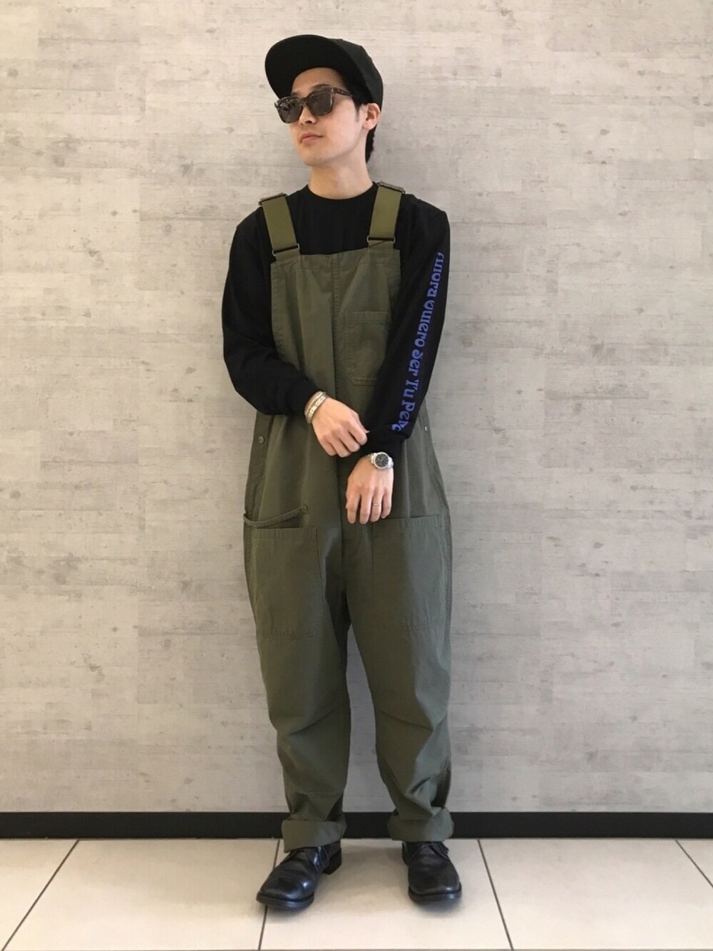 「Johnbull Private labo、johnbull、ジョンブル　プライベート　ラボ(Johnbull Private labo)、ジョンブル、オーバーオール、キャップ、スポーツミックス、ロンT、今日のコーデ、ストリート」｜「2 class.icsのNEW ERA別注キャップ（キャップ、ブラック系）」を使った、fu_kuさん（メンズ・169cm）の夏コーディネートの1枚目の写真