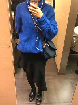 「アイテム（メッセンジャーバッグ、ブルー系）」を使った、yukikoさん（レディース・161cm）の秋コーディネート