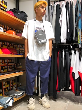 「KaneZ（ケインズ）のアイテム（ショルダーバッグ）」を使った、タグチ　ユータさん（メンズ・187cm）の夏コーディネート