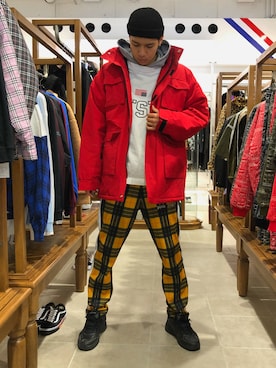 「WHITELAND（ホワイトランド）のアイテム（ミリタリージャケット）」を使った、タグチ　ユータさん（メンズ・187cm）の秋コーディネート