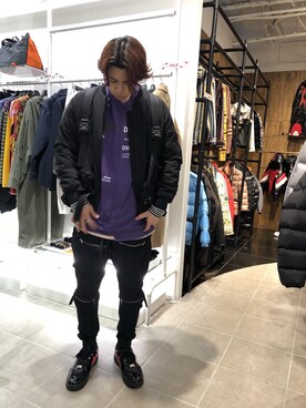 「DANKE SCHON（ダンケシェーン）のアイテム（MA-1）」を使った、タグチ　ユータさん（メンズ・187cm）の冬コーディネート