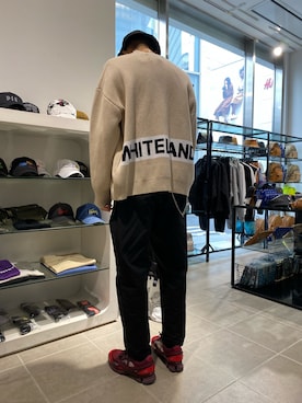 「WHITELAND（ホワイトランド）のアイテム（カーディガン/ボレロ）」を使った、タグチ　ユータさん（メンズ・187cm）の春コーディネート