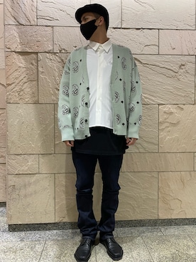 「WHITELAND（ホワイトランド）のアイテム（カーディガン/ボレロ）」を使った、タグチ　ユータさん（メンズ・187cm）の冬コーディネート