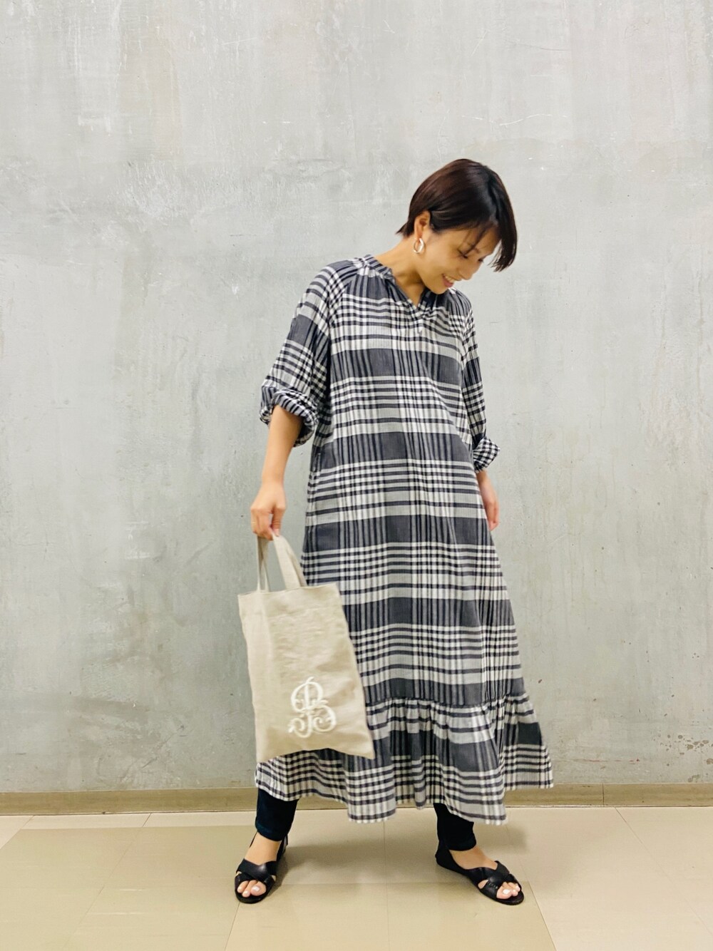 ビアズリー　綿麻チェックワンピース　チェック柄ロングシャツワンピース BEARDSLEY（ビアズリー）の「綿麻チェックワンピース