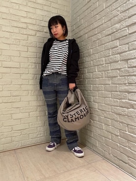 「リメイクデニム」｜「アイテム（バッグ）」を使った、OKUDAさん（レディース・161cm）の春コーディネート