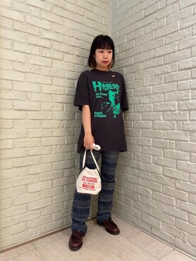 「リメイクデニム」｜「アイテム（ボディバッグ/ウエストポーチ）」を使った、OKUDAさん（レディース・161cm）の春コーディネート
