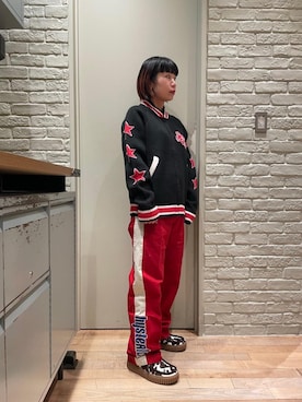 「ワイドパンツ 」｜「アイテム（その他アウター）」を使った、OKUDAさん（レディース・161cm）の秋コーディネート
