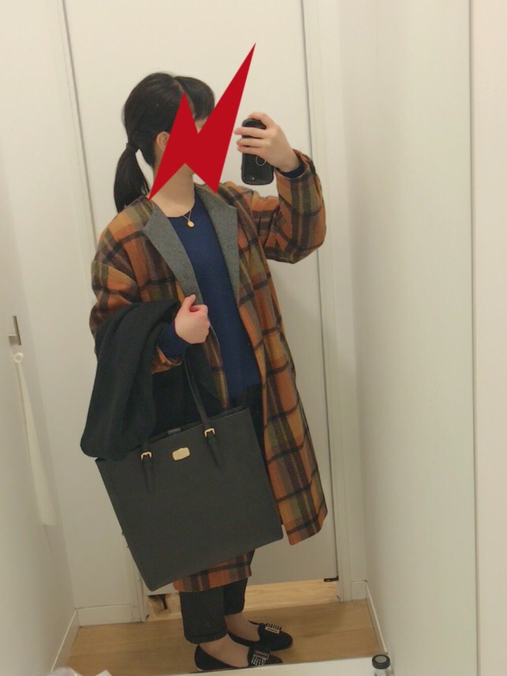 「ootd、w closet、ROPE' PICNIC(ROPE' PICNIC)、RETRO GIRL、MichaelKors、チェック、ニット、トートバッグ、ペタンコ靴」｜「w closetの起毛チェック柄オープンカラーコート（ジャケット/アウター、オレンジ系）」を使った、®️さん（レディース・152cm）の冬コーディネートの1枚目の写真