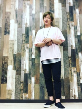 「UNIQLO（ユニクロ）のイージーアンクルパンツ（ウールライク・センタープレス・レングス68～72cm）（その他パンツ、ブラック系）」を使った、takahiro.shishidoさん（メンズ・170cm）の夏コーディネート