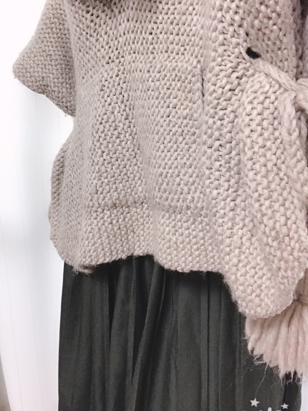 「秋のコーデ」｜「natural coutureのアイテム（スカート、グリーン系）」を使った、カオリさん（レディース・164cm）の秋コーディネートの1枚目の写真