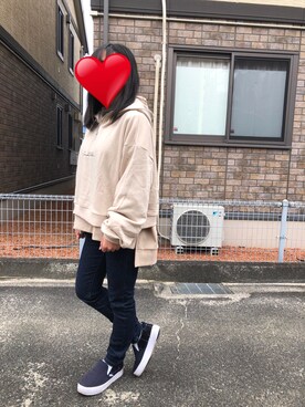 「INGNI（イング）のアイテム（パーカー、ベージュ系）」を使った、もっかさん（レディース・150cm）の冬コーディネート