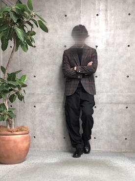 「アイテム（カーゴパンツ、グレー系）」を使った、2ndbmさん（メンズ・174cm）の秋コーディネート