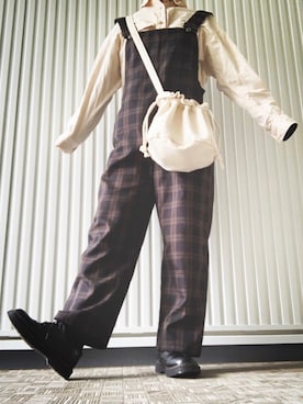 「Samansa Mos2 blue（サマンサモスモスブルー）のアイテム（オールインワン・サロペット）」を使った、hiiiinaさん（レディース・159cm）の冬コーディネート