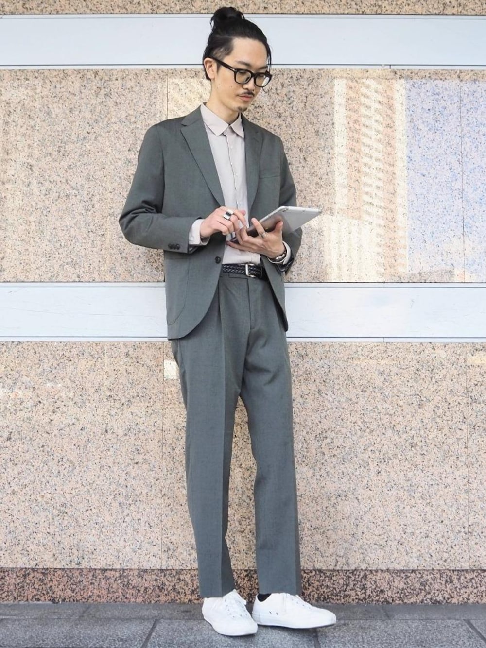 「casual、office、Easy Set Up、遊び心のあるJacket Style、カジュアルシーンで着こなすセットアップ」｜「WORK TRIP OUTFITS GREEN LABEL RELAXINGの【WORK TRIP OUTFITS】★WTO レザー メッシュ 30mm ベルト（ベルト、ブラック系）」を使った、ナカゴミさん（メンズ・184cm）の冬コーディネートの1枚目の写真