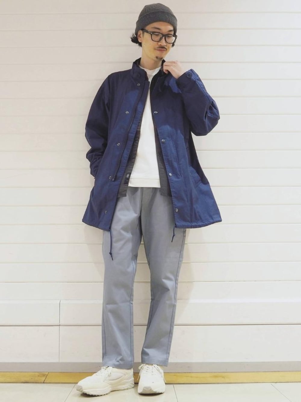 「大人カジュアル、casual、春コートスタイル、イージーパンツスタイル、春におすすめシャツ＆ブラウス、GLR/ lab」｜「green label relaxingのSC GLR LOW ニットキャップ（ニットキャップ/ビーニー、グレー系）」を使った、ナカゴミさん（メンズ・184cm）の冬コーディネートの1枚目の写真