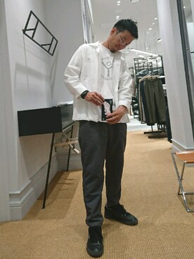 「AURALEE」｜D.nakamuraさん（メンズ・170cm）の春コーディネート