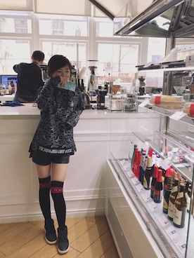 「VETEMENT（ヴェットモン）のアイテム」を使った、Lisayangg_さん（レディース・159cm）の春コーディネート