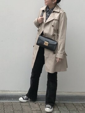 「DEAR FLURA（ディアフルーラ）のアイテム（ショルダーバッグ、ブラック系）」を使った、Ꭱさん（レディース）の秋コーディネート