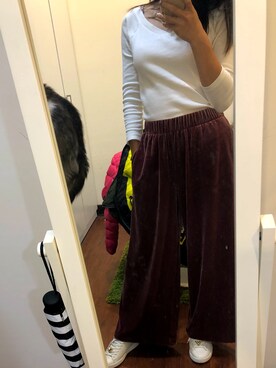 「UNIQLO（ユニクロ）のアイテム（Pants、ブラウン系）」を使った、黃以葯さん（レディース・155cm）の冬コーディネート