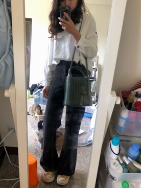 「CHARLES & KEITH（チャールズ & キース）のアイテム（Bags、グリーン系）」を使った、黃以葯さん（レディース・155cm）の夏コーディネート