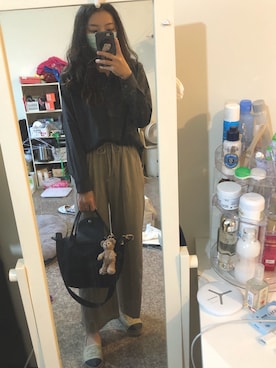 「LONGCHAMP（ロンシャン）のアイテム（Bags、ブラック系）」を使った、黃以葯さん（レディース・155cm）の夏コーディネート