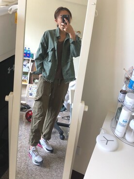 「NIKE（ナイキ）のアイテム（Sneakers、ホワイト系）」を使った、黃以葯さん（レディース・155cm）の夏コーディネート