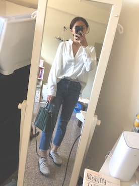 「CHARLES & KEITH（チャールズ & キース）のアイテム（Bags、グリーン系）」を使った、黃以葯さん（レディース・155cm）の夏コーディネート