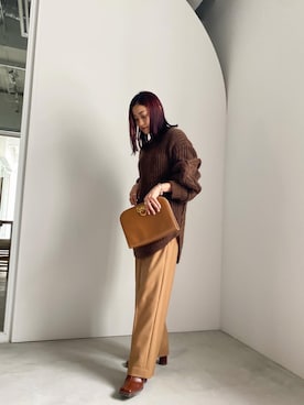 「Ameri（アメリ）のアイテム（スラックス）」を使った、Akaneさん（レディース・155cm）の冬コーディネート