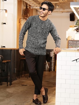 「クルーネックニット」｜JIGGYS SHOP PRESSさん（メンズ・180cm）の秋コーディネート