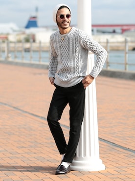 「クルーネックニット」｜JIGGYS SHOP PRESSさん（メンズ・180cm）の冬コーディネート