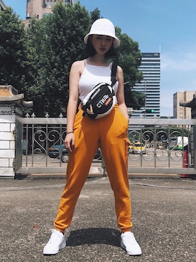 Serena Chenさんのコーディネート