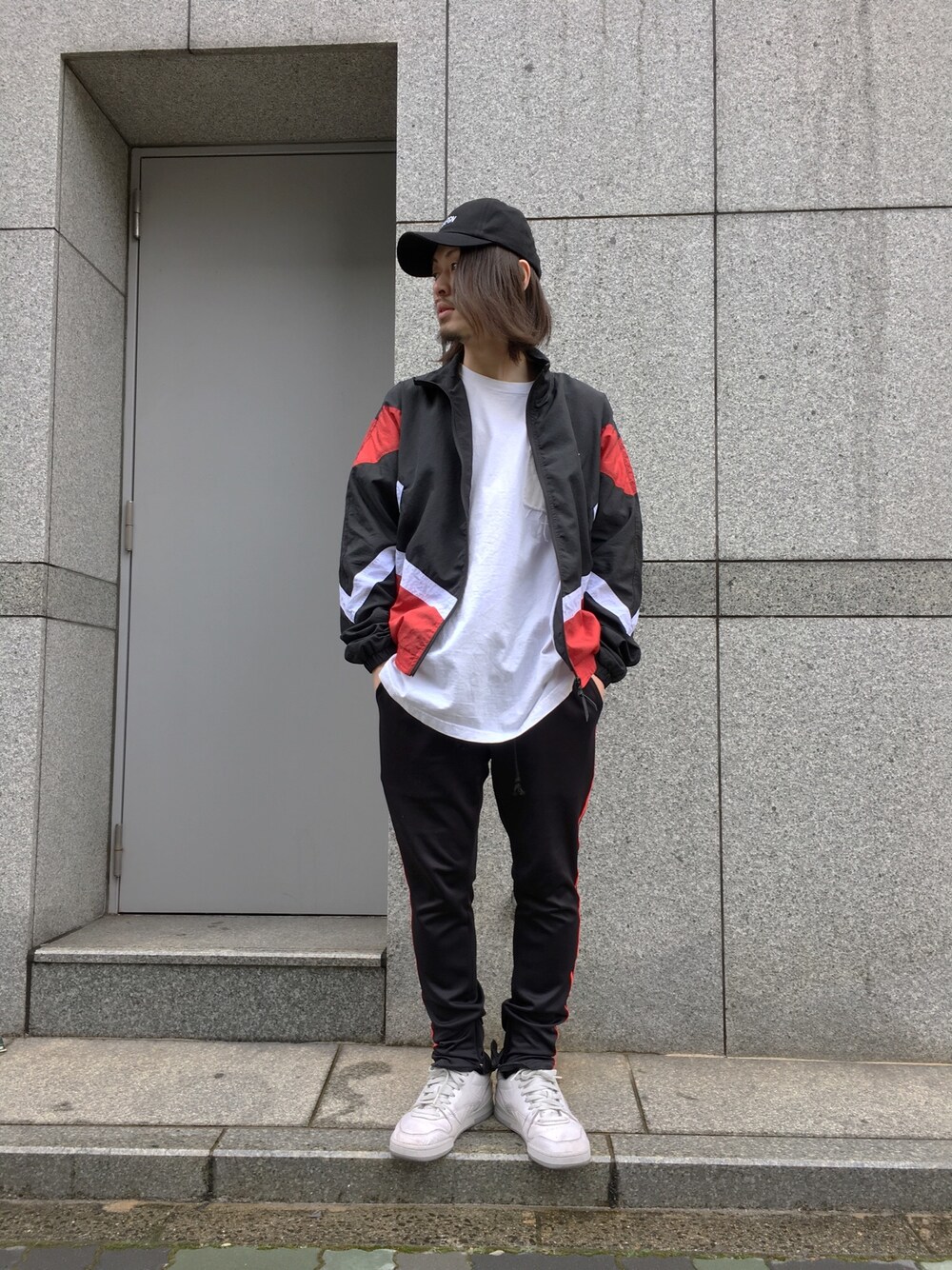 「ストリート、LHP、LHP名古屋、gosharubchinskiy、Champagne、m+rc noir」｜「Gosha Rubchinskiyのアイテム（スニーカー、ホワイト系）」を使った、kazuya muraiさん（メンズ・168cm）の冬コーディネートの1枚目の写真