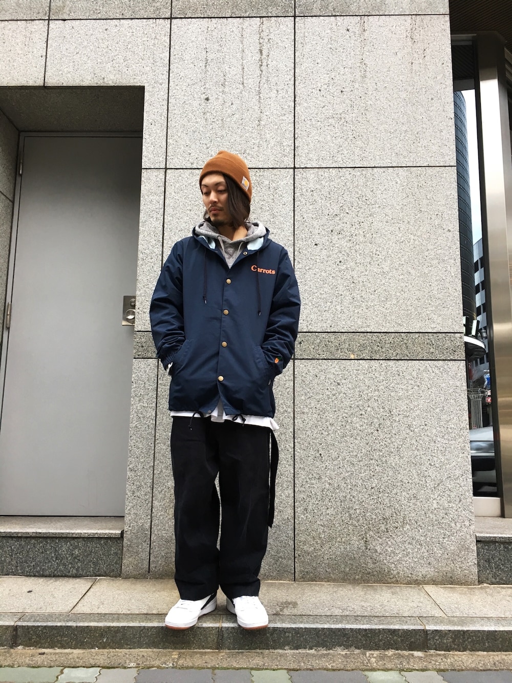 「ナイロンジャケット、コーチジャケット、MARNI、gosharubchinskiy、carhartt、LHP、LHP名古屋」｜「MARNIのアイテム（その他パンツ、ブルー系）」を使った、kazuya muraiさん（メンズ・168cm）の冬コーディネートの1枚目の写真