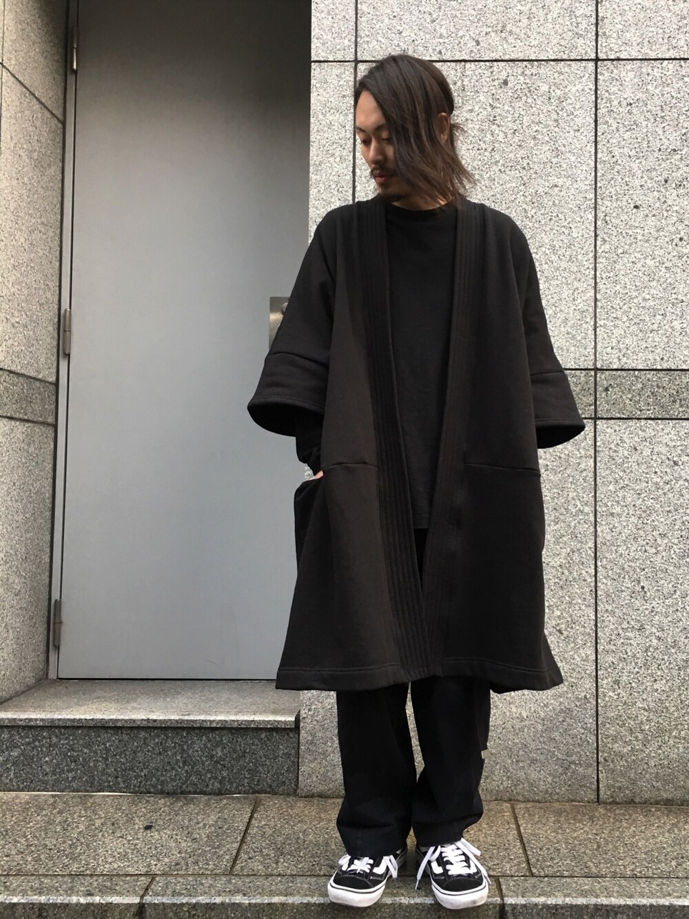 「d.gnak、Danke schon、WHITELAND BLACKBURN、LHP、LHP名古屋、道義、Japan」｜「L.H.Pのアイテム（その他パンツ、ブルー系）」を使った、kazuya muraiさん（メンズ・168cm）の冬コーディネートの1枚目の写真